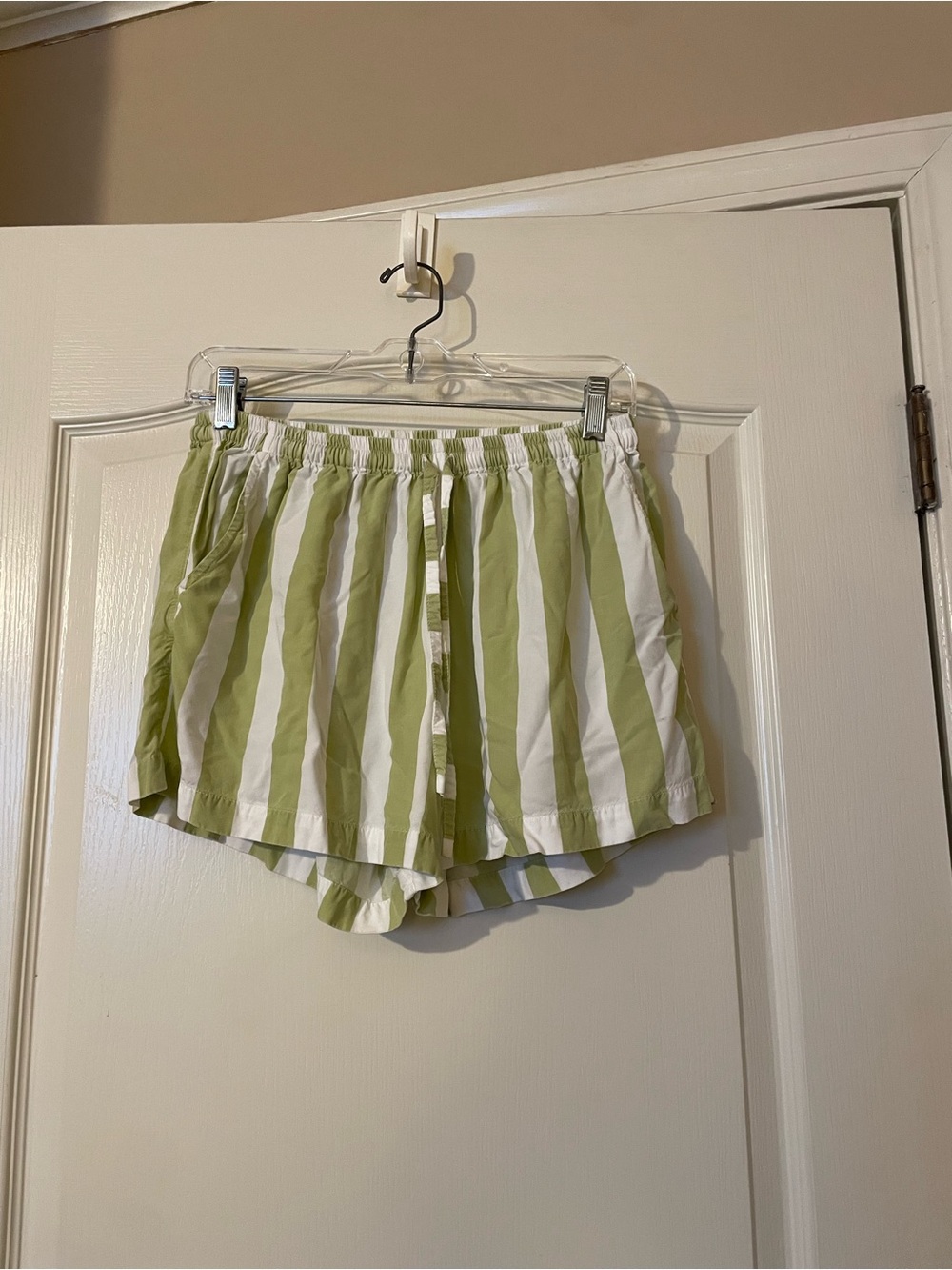 PIYAMA Abigail Short Sleeve Shorts Pajama Set in Margarita Green Print Size M - Picture 4 of 11